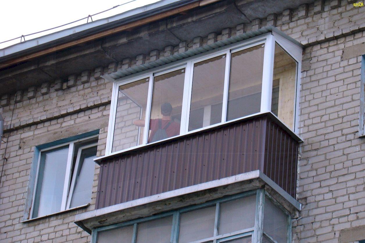 Алюминиевый балкон в хрущевке