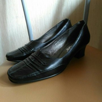 новые кожаные туфли размер 39