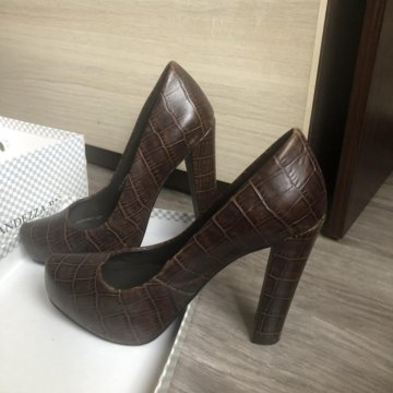 Туфли кожаные Carlo Pazolini на скрытой платформе