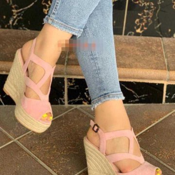 Женские босоножки