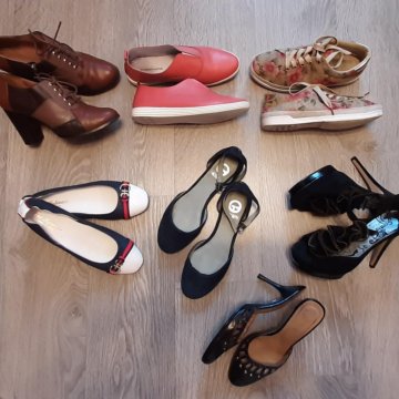 Продаётся женская обувь