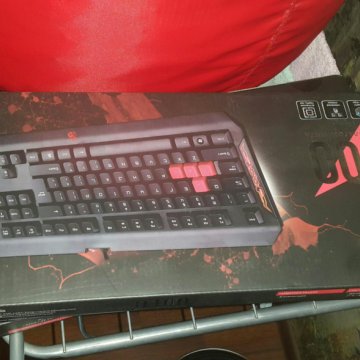 Игровая клавиатура с подсветкой bloody 4tech