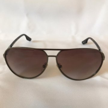 Солнцезащитные очки Alexander McQueen