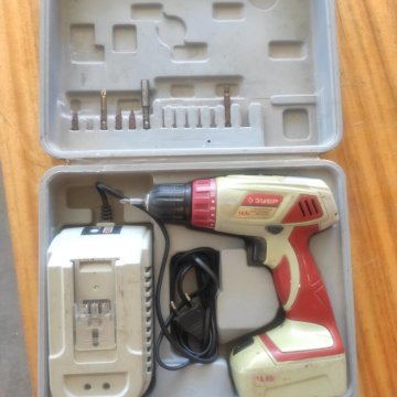 Шуруповерт - дрель. Зубр.
