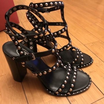 Босоножки Ash