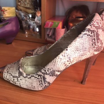 Туфли Apart р37 кожа рептилия