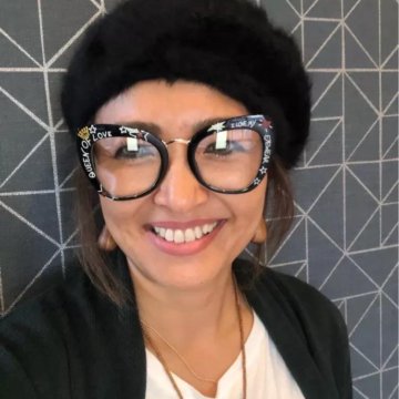 Стильные очки с прозрачными стёклами