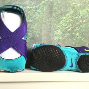 Спортивная обувь