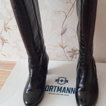 Новые кожаные ортопедические сапоги