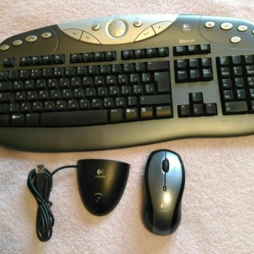 Клавиатура / мышь Logitech Elite Keyboard