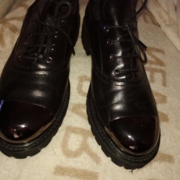 Туфли 39 размер новые