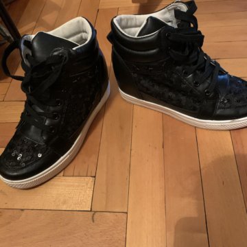 Кеды на высокой платформе