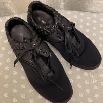 Кроссовки Mink