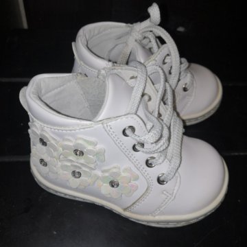 Ботинки для девочки