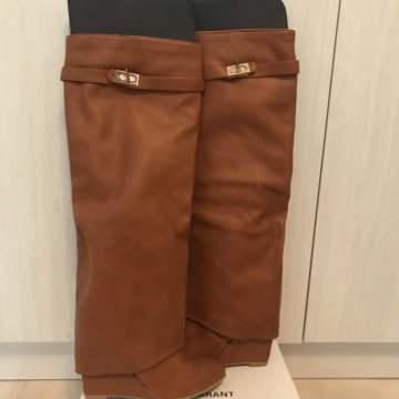 Сапоги на танкетке