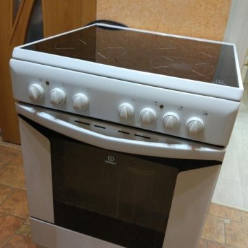 Плита стеклокерамика 4. Электрическая плита Indesit k6c107. Кухонная плита Indesit k6c107/ru. Электрическая плита Indesit k 6c51. Плита Индезит индукционная 4 ..