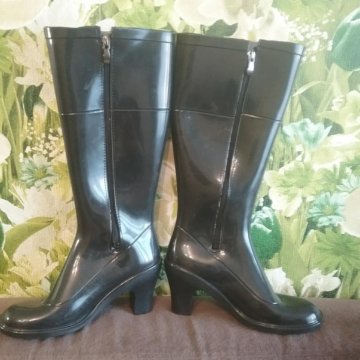Резиновые сапоги на каблуке