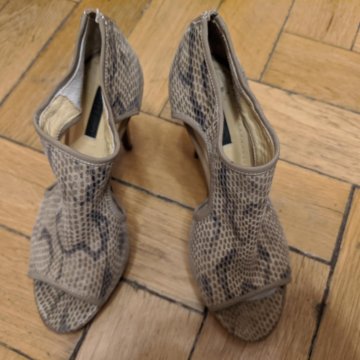 Туфли бежевые pinko, кожа