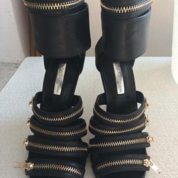 Босоножки американской марки BCBGeneration