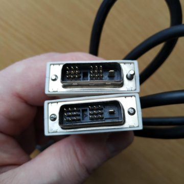 DVD-D Кабель 1.8м новый