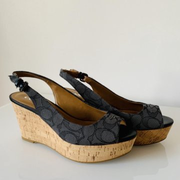Босоножки Coach