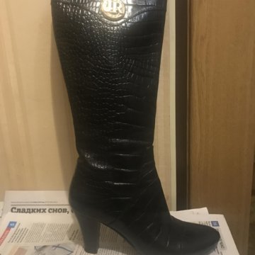 Сапоги женские