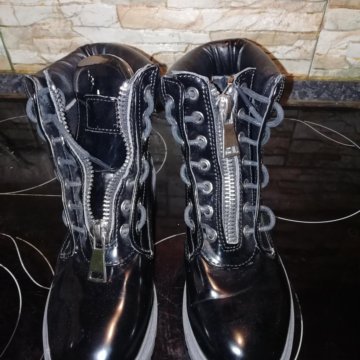 Ботинки