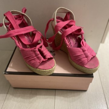 Босоножки Juicy Couture