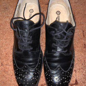 Женские кожаные ботинки