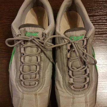 Кроссовки REEBOK р.37