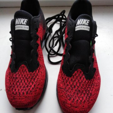 Кроссовки женские р 38 красные новые