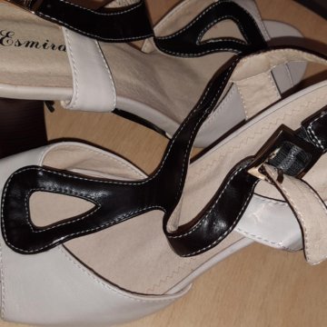 Босоножки новые. Эсмеральда. Кожа. Р.38