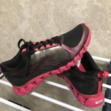 Кроссовки Reebok 38 р-р(24,5 см)