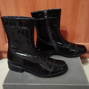 Mileedi утепленные черные лакированные ботинки 36