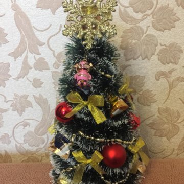 Новогодние Елки Ferrero Rocher В Городах