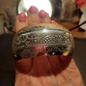 Женское украшение браслет