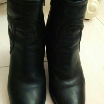 Сапожки женские