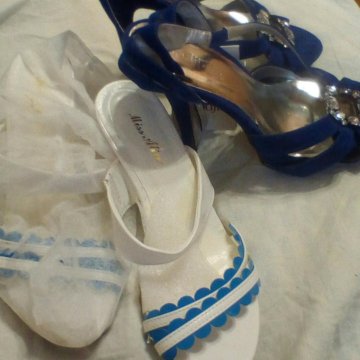 Три пары обуви 37 размера (новые)
