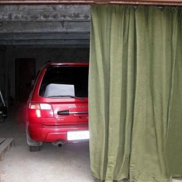 Шторы в гараж