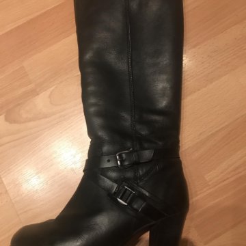Сапоги женские зимние в идеальном состоянии