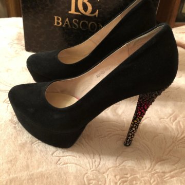 Туфли со стразами