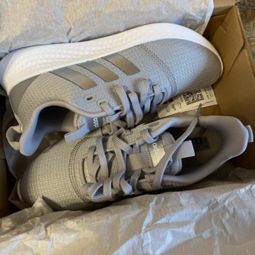 Кроссовки Адидас женские 37 размер