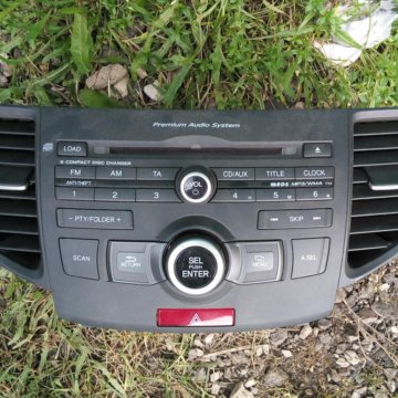 Honda Accord 8 2008- Штатная магнитола б.у