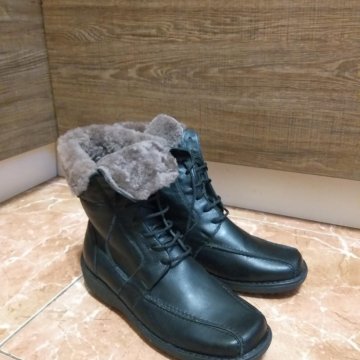 Зимние женские ботинки