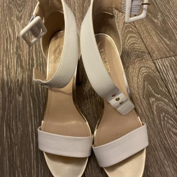 Босоножки женские