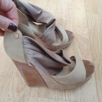 Туфли фирмы BRAUDE