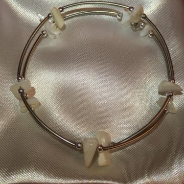 Браслет с перламутром, Новый