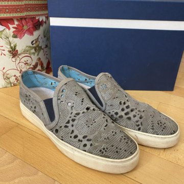 Слипоны замшевые