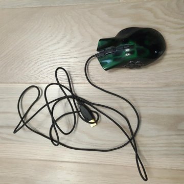 Мышь Razer Naga на запчасти