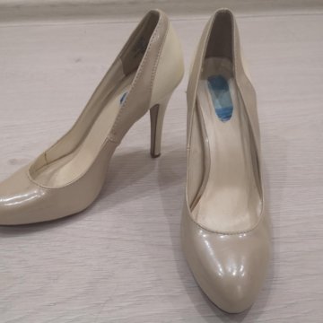 Туфли беж., 39 р-р